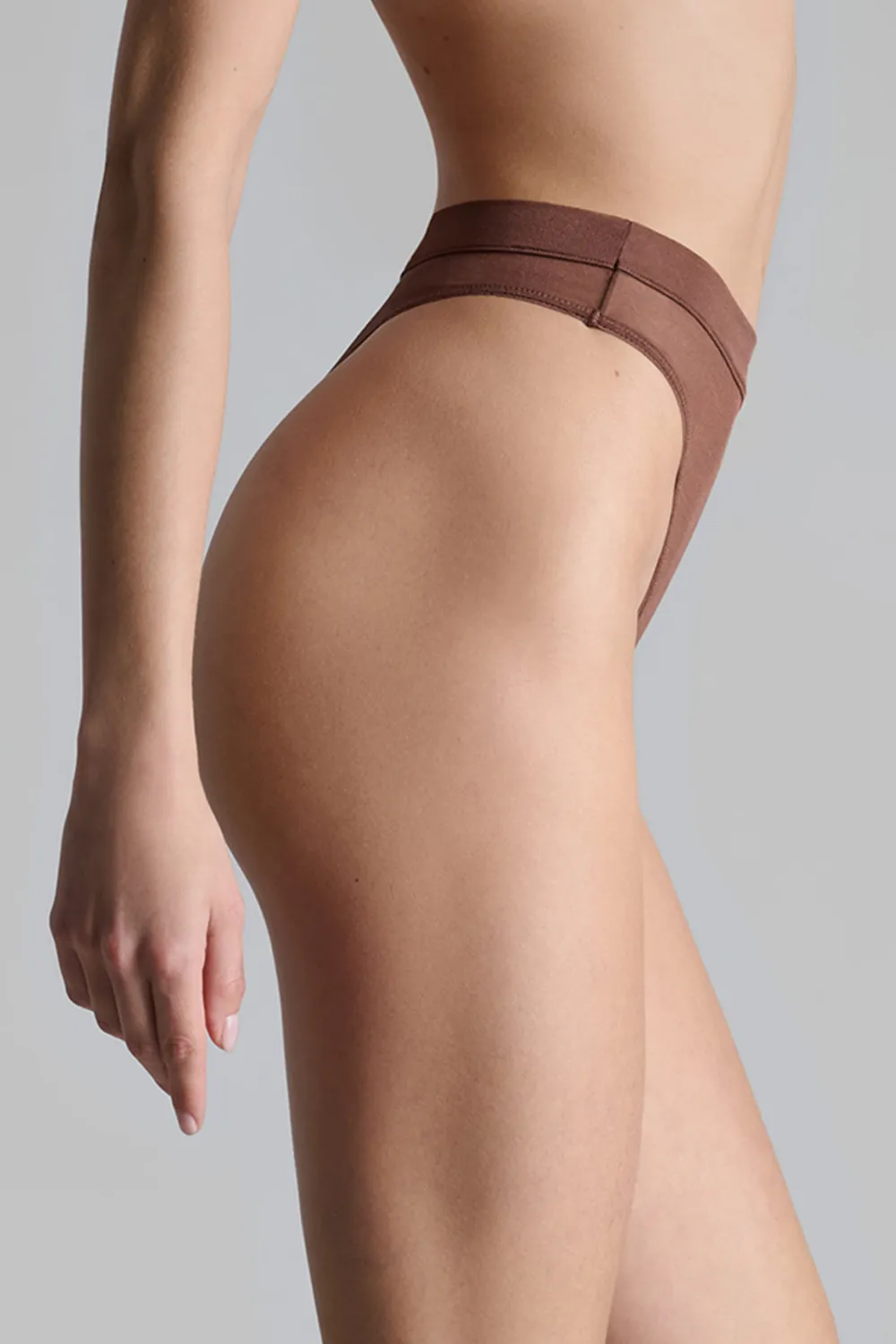 Corps à Corps High Waist Thong Brown