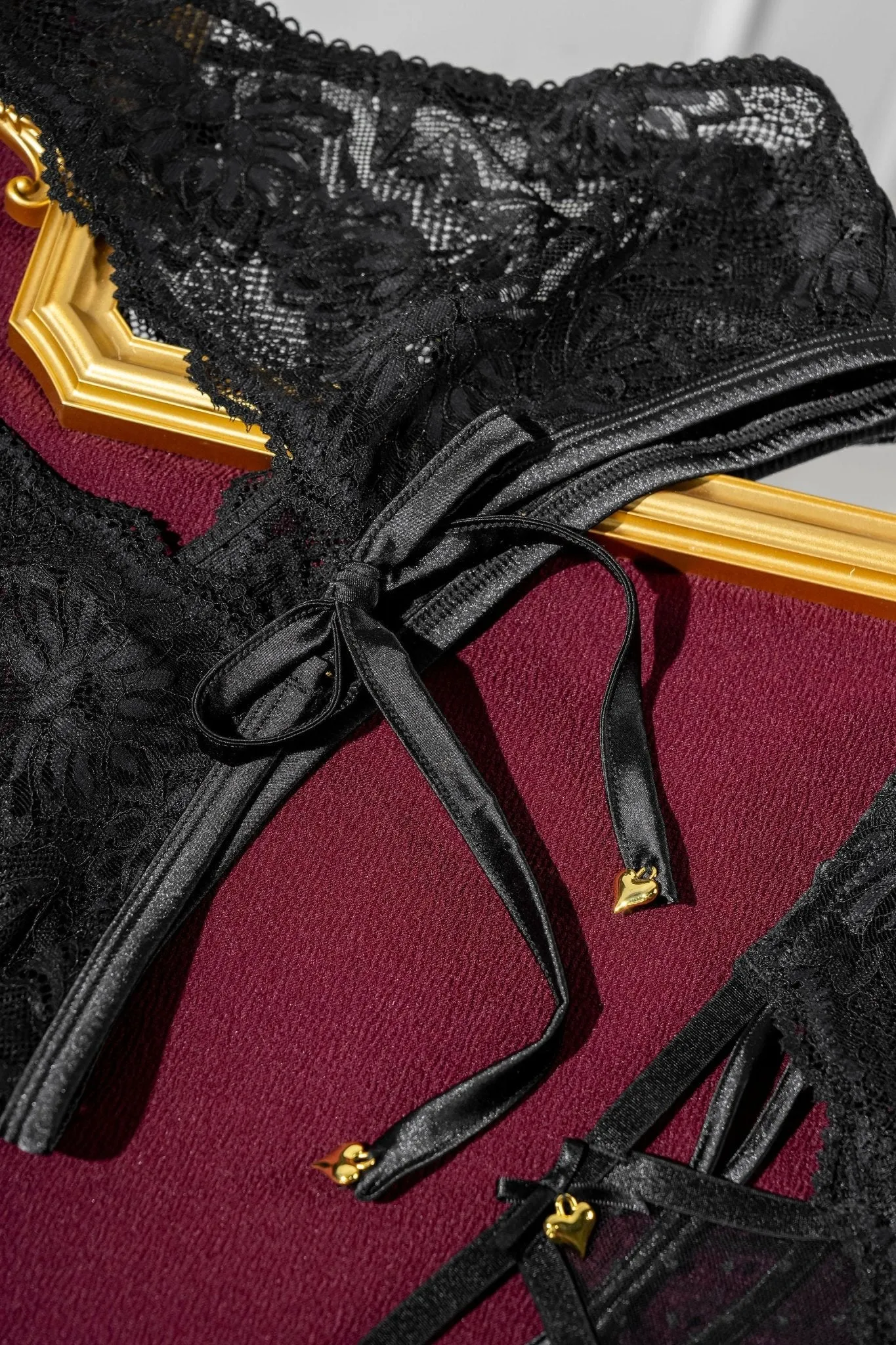 Lacy Crossover Bralette - Black