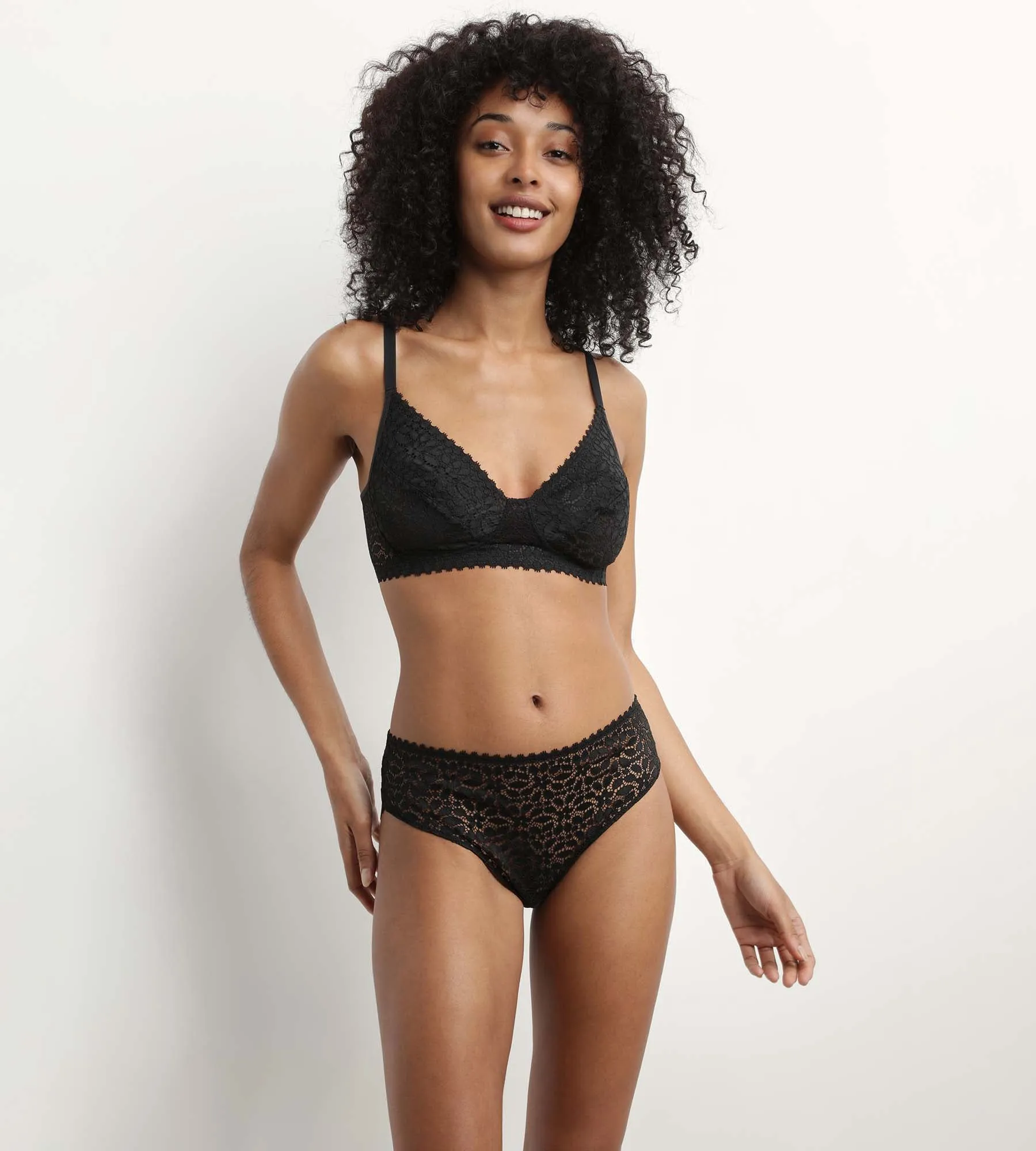 Soutien-gorge triangle sans armature motif floral Noir Daily Dentelle