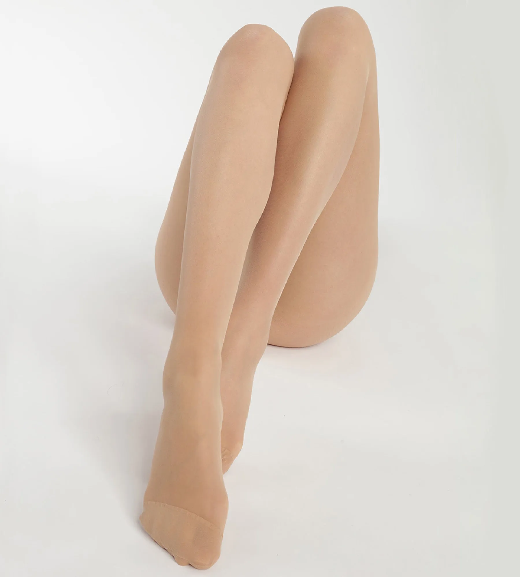 Women's Light Beige Ultra Resist skin colour sheer tights made of reinforced Lycra