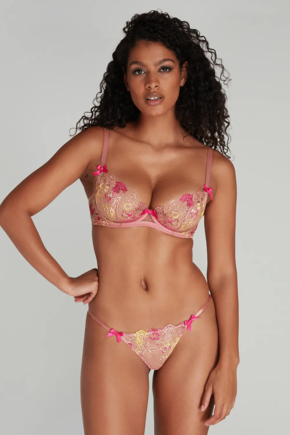 Zuri Plunge Bra. Size UK 32E